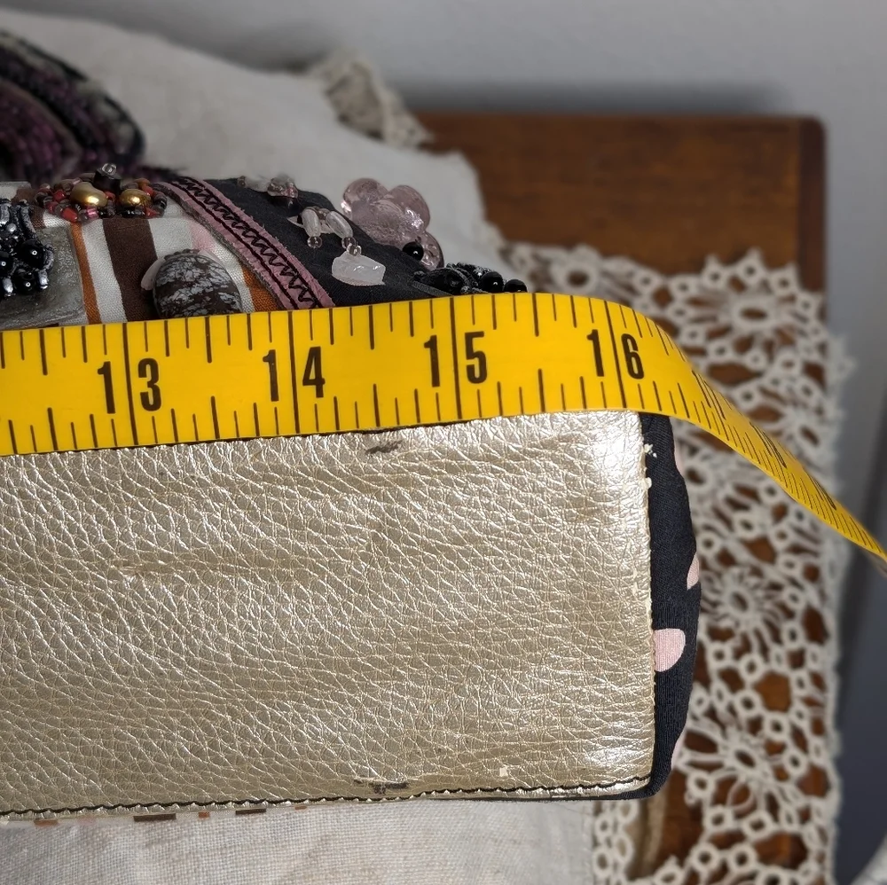 Mary Frances hand bag beads fabric - Picture 9 of 17